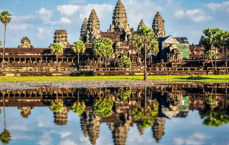 Luxury All-Inclusive Mekong River Cruise with Vietnam & Cambodia Discovery